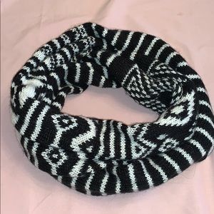 Hollister Infinity Scarf